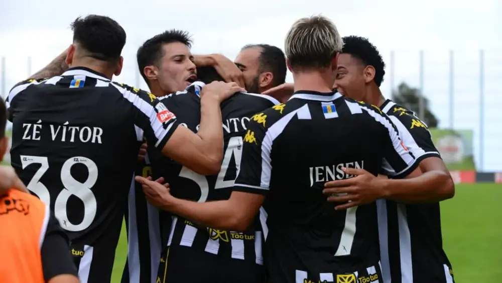 Brazilian Stars Shine as Nacional Beats Estoril in Portugal